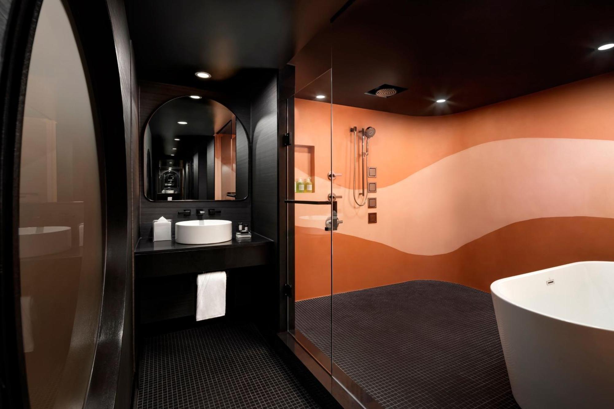 Penthouse King Suite