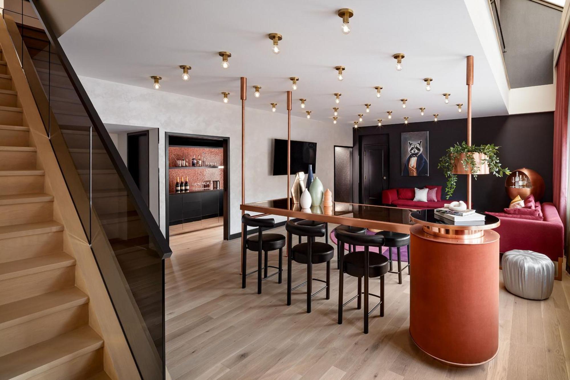 One-Bedroom Bi-Level Penthouse King Suite City View